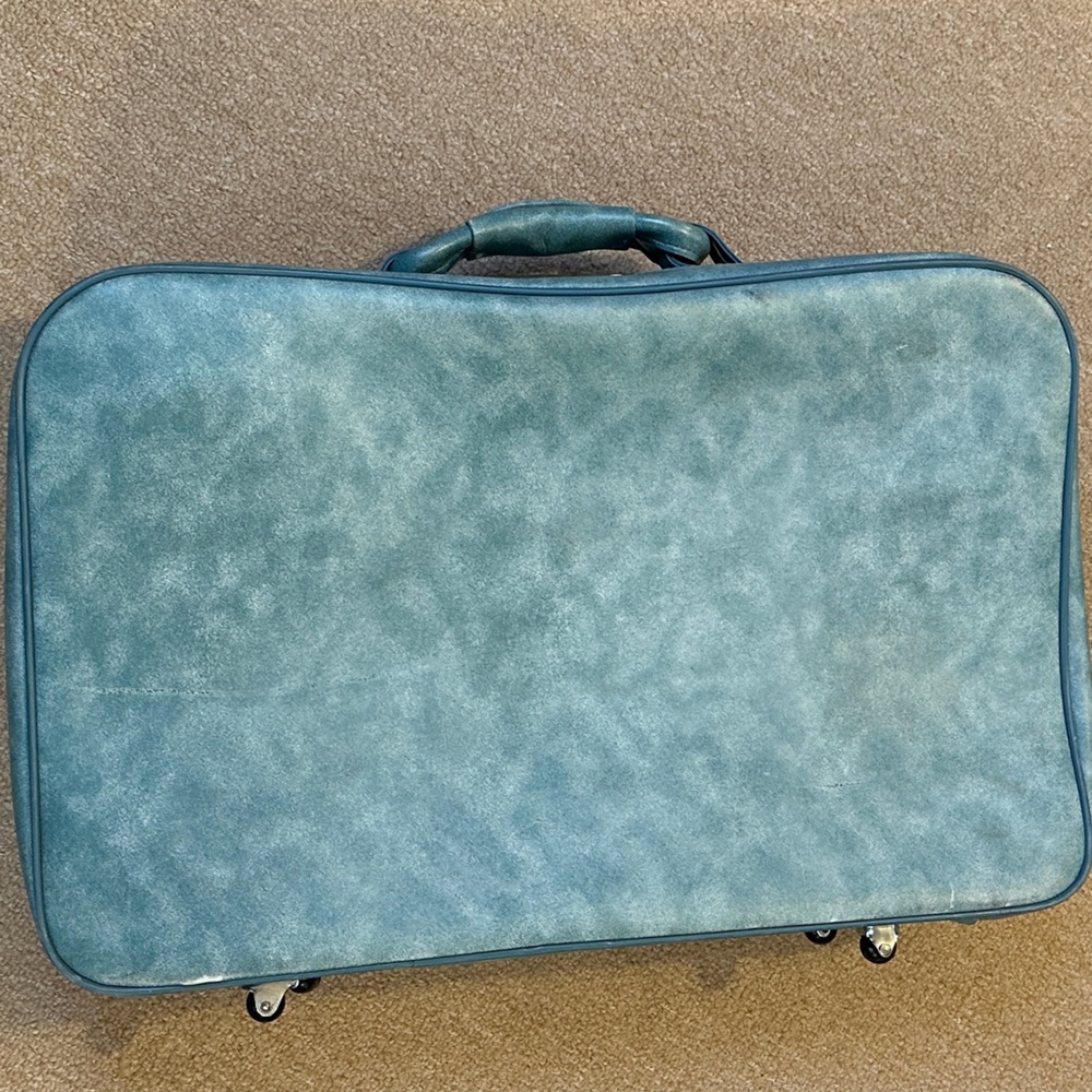 Vintage Nostalgic Style Rolling Suitcase blue - aesthetic photography prop decor